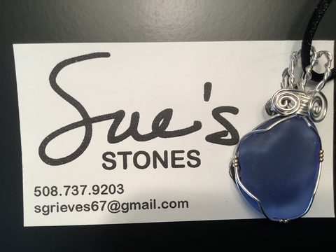Sue's Stones logo