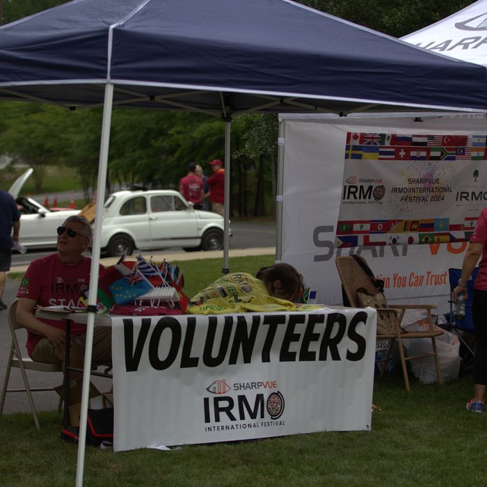 The volunteers tent at the festival